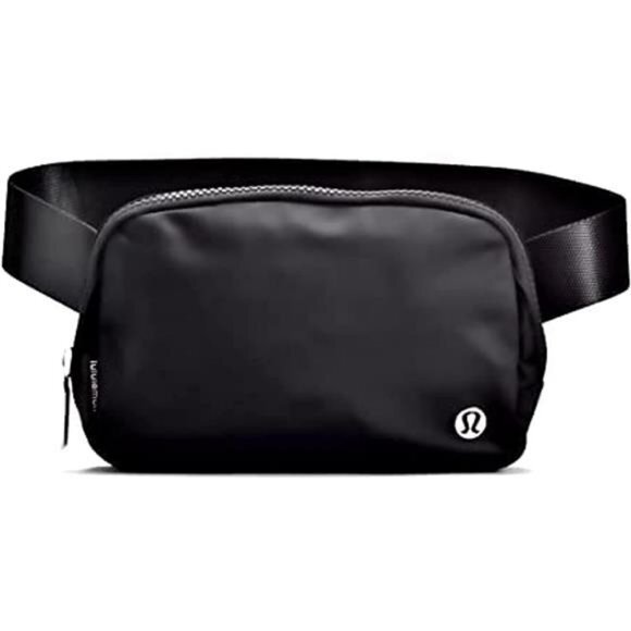 Lululemon Athletica Everywhere Belt Bag,‎ Black, 7.5 x 5 x 2 inches - Picture 1 of 1